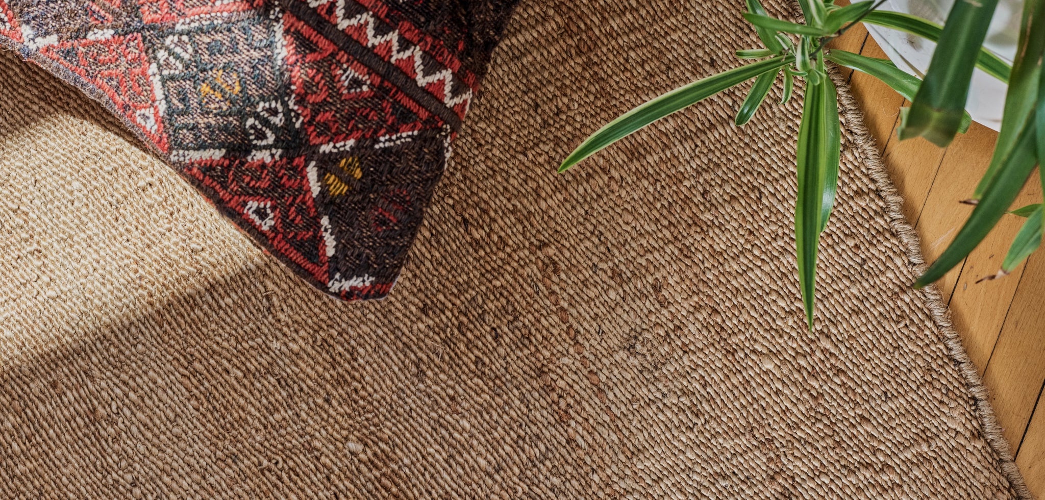 What is a Jute Rug? Jute Rug Decor & Care Tips