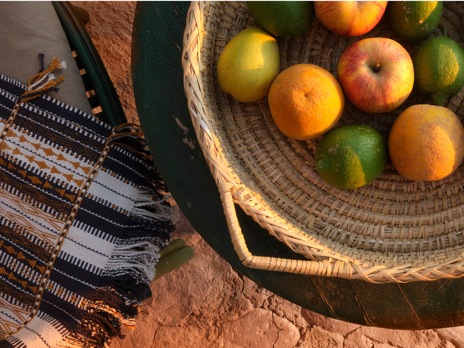 Handwoven Moroccan basket OUL