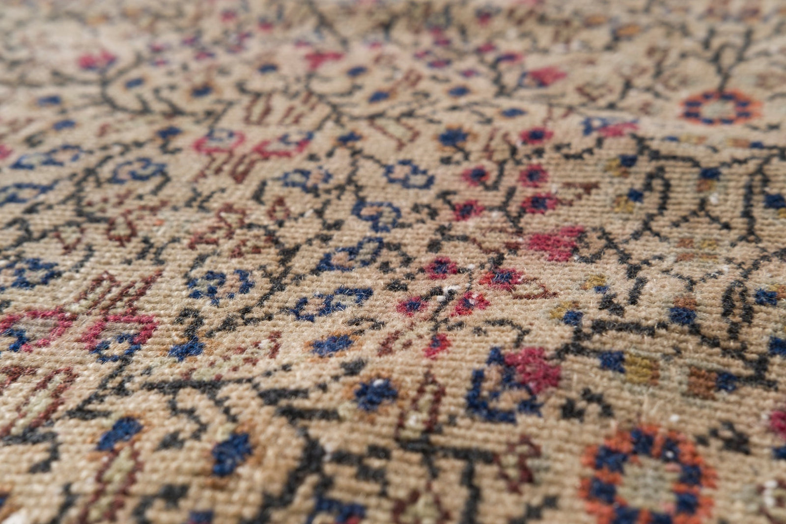 Vintage Persian Rug Aleris
