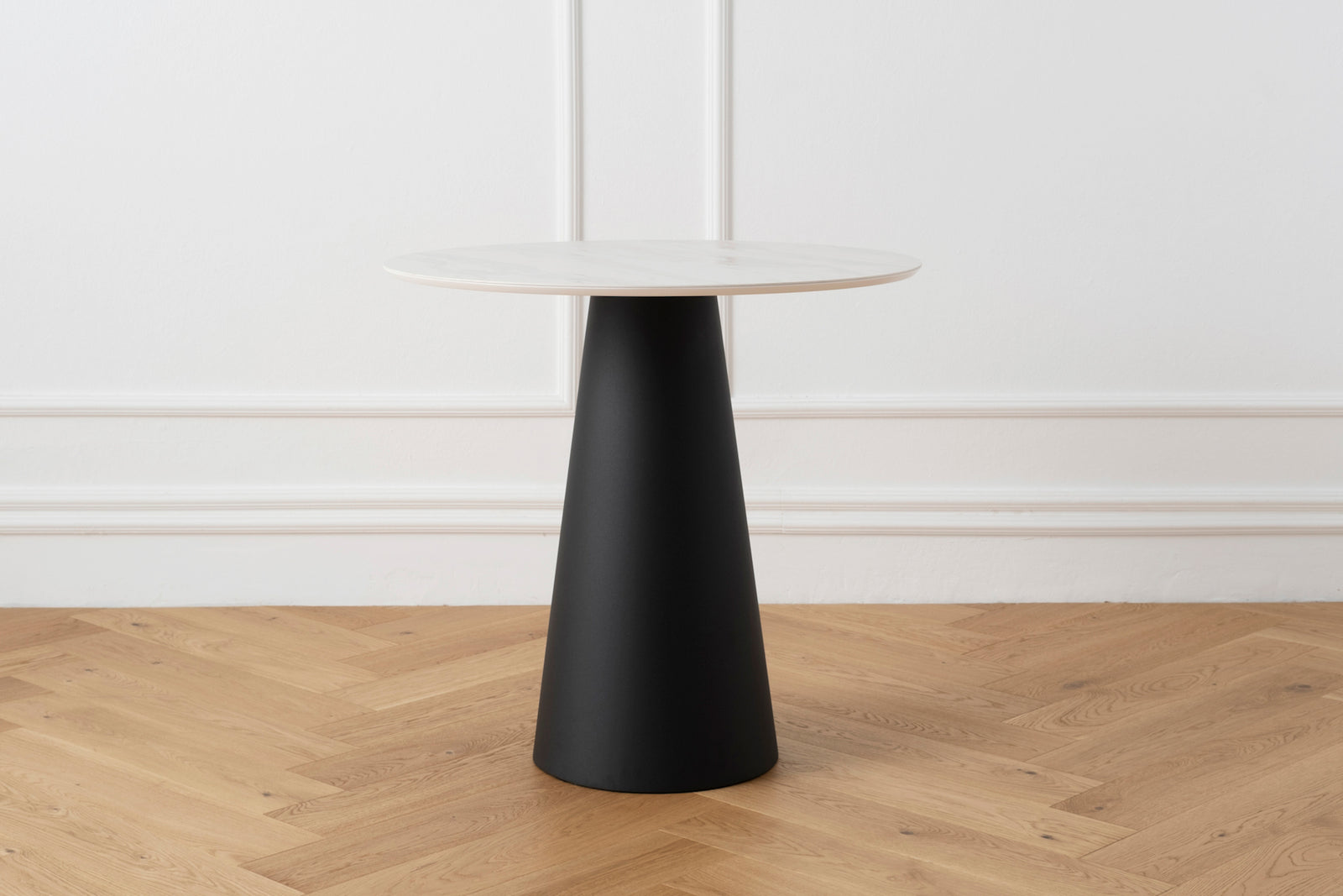 Pedestal Table - White SON